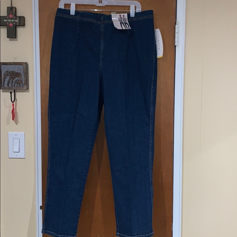 Two pairs for $14! Stretch classic legging jean.